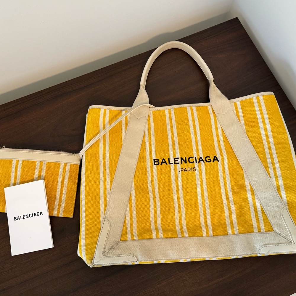 ✨ Balenciaga Paris Yellow Striped Canvas Tote w/ Pouch ✨ - Picture 2 of 16